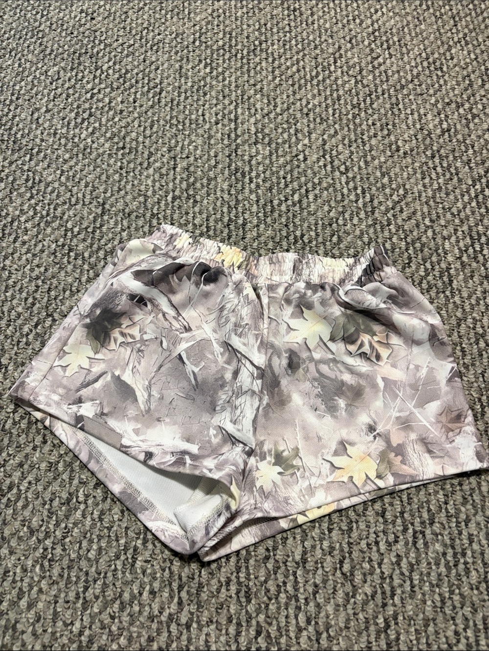 Women’s Printed Athletic Shorts in Light Mauve